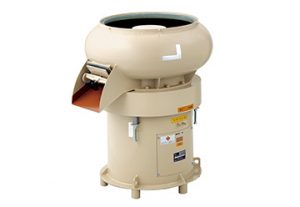 Curved Bowl Vibratory<br />
Barrel Finishing<br />
Machines<br />
CL SeriesﾞBuilt-in <br />
separator equipped